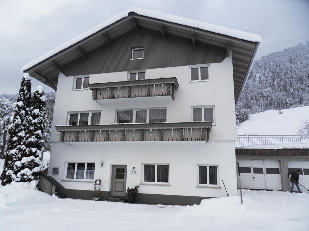 Apartament Haus Konzett Dalaas Zewnętrze zdjęcie
